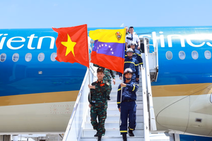 公安部救援团参与协助委内瑞拉人民克服地震后果。图：公安部提供