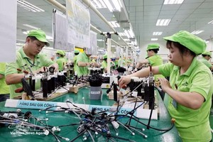 加工制造业吸引外资达179.1亿美元，占新注册资本与增资资金总额的63%。