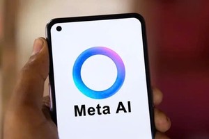 手机屏幕上的 Meta AI 标志。摄影：NEWS CENTRAL