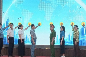 胡志明市三平坊2026年“数字公民盛会”活动开幕仪式。图：明海