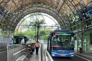 西贡中心巴士站。图：国雄
