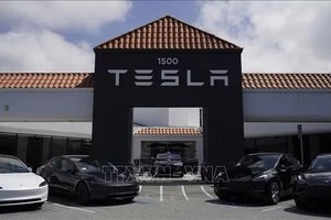 位于美国加利福尼亚州圣马特奥的一家特斯拉门店。图:新华社/越通社