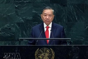 越南党中央总书记、国家主席苏林在第81届联合国大会一般性辩论上发表讲话。图自越通社
