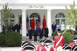 当地时间9月24日上午，美国总统特朗普在白宫举行隆重仪式，热烈欢迎中国国家主席习近平对美国进行国事访问。新华社记者:王晔