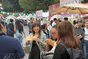 面包与咖啡是越南亲切且具有代表性的美食，在日本及世界各地日益深受青睐。图自越通社