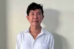 嫌疑人丁龙日（歌手龙日）被捕时的照片。图:公安机关