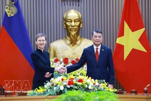 越南政府总理黎明兴与列支敦士登公国首相布丽吉特·哈斯。图自越通社
