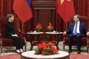 越南党中央总书记、国家主席苏林会见列支敦士登公国首相布丽吉特·哈斯。投资越通社