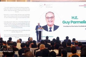 瑞士联邦主席居伊·帕姆兰出席2026年越南—瑞士经济论坛。 图：越通社