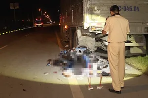 Tông vào đuôi xe tải, 2 thanh niên tử vong tại chỗ