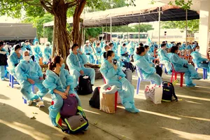 Cách ly tập trung 117 công dân từ Singapore về nước