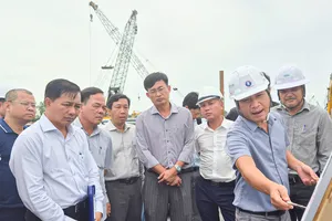 Thi công Dự án thành phần 4 cao tốc Châu Đốc - Cần Thơ – Sóc Trăng chậm tiến độ: Sóc Trăng “tuýt còi” nhà thầu 