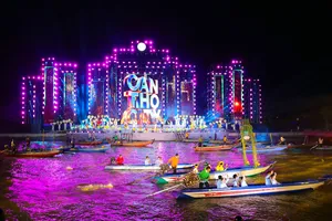 Rộn ràng Lễ hội Văn hóa sông nước Cần Thơ