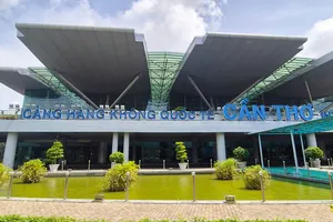 Cần Thơ: Tìm giải pháp phát triển du lịch, dịch vụ hàng không