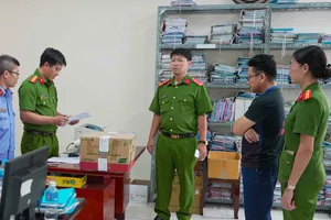 Bắt quả tang cán bộ thuế nhận tiền của doanh nghiệp