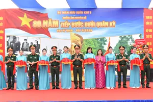 Quân khu 9 khai mạc triển lãm “80 năm tiếp bước dưới Quân kỳ”