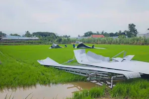 Cần Thơ hỗ trợ người dân khắc phục hậu quả dông lốc
