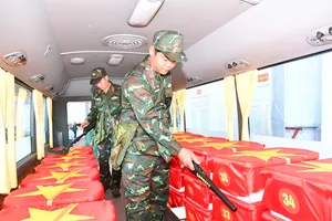 Vận chuyển, bàn giao hơn 15.000 mẫu hài cốt liệt sĩ