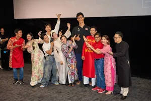 Lộ diện diễn viên cao 2,2m đóng trong "Thám tử Kiên"