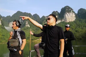 Đạo diễn Victor Vũ lần đầu có phim vượt mốc 200 tỷ đồng doanh thu phòng vé