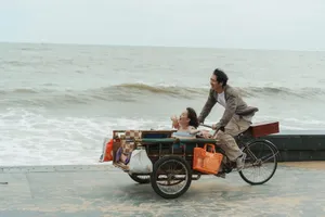 Phim "Mang mẹ đi bỏ" bùng nổ doanh thu phòng vé