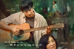 Cán mốc 100 tỷ đồng, "Mang mẹ đi bỏ" tung loạt poster xúc động