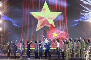 Khai mạc LHP Việt Nam lần thứ 24: Hàng ngàn khán giả hòa vào ngày hội điện ảnh