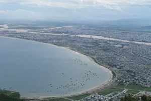 Xây dựng, phát triển Sơn Trà là trọng điểm du lịch, dịch vụ và phát triển kinh tế biển của TP Đà Nẵng.  Ảnh: NGUYÊN KHÔI