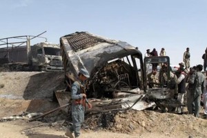 阿富汗一起交通事故使逾50人死亡。