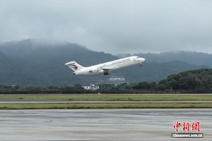 9月10日，由C909客机执飞的MU865航班从南昌昌北国际机场起飞。