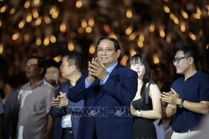 范明政总理出席“V Fest – 今日越南”大型文艺晚会。