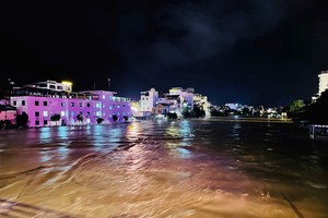 流经宣光省河江的卢江发生大洪水。