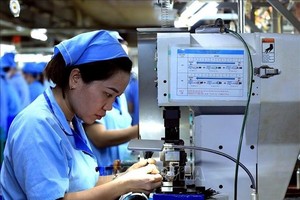 富寿省沱江左岸工业区半导体线材生产线。图：越通社