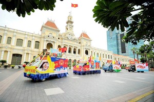 胡志明市组织花车巡游 宣传国会及各级人民议会选举。