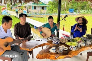 南部才子弹唱。图自越通社