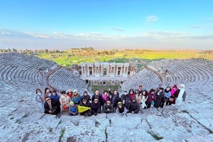 越南国家旅游局要求各单位停止且不再组织前往战乱地区及危险区域的旅游行程。图：人民公安报