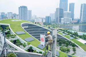 Viettel在2025年新建了2.35万个5G 基站。图：前锋报
