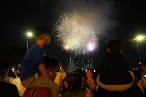 胡志明市将燃放烟花庆祝南方解放及国家统一51周年。