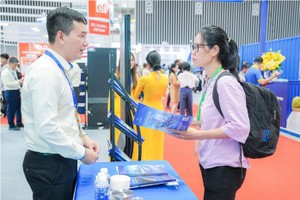 企业求贤若渴，高龄劳动者求职困顿。