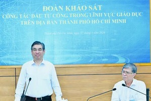 阮福禄同志在会上发表讲话。