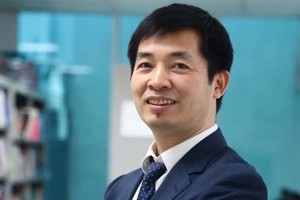 阮廌大学金融银行科CEO阮光辉专家。