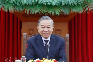 越南共产党中央总书记、国家主席苏林与澳大利亚总理通电话。图：越通社