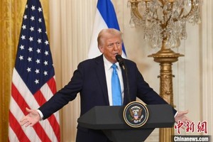 当地时间2025年2月4日，华盛顿，美国总统特朗普在白宫。