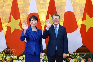 越南政府总理黎明兴主持仪式 欢迎日本首相正式访越。