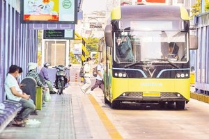 绿色转型是继续巩固胡志明市作为全国经济火车头地位的重要议题之一。图：人民报