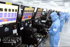 MCNEX VINA有限责任公司相机模块和电子元件的生产线。图：越通社