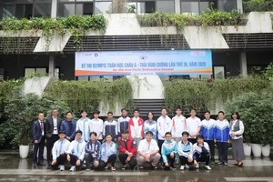 越南队在亚太数学奥林匹克竞赛中荣获第七名。