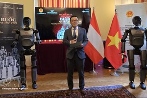 越南驻奥地利大使武黎太黄在开幕式上发表讲话。图：越通社