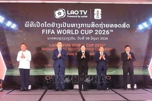 各位代表共同启动2026年世界杯直播转播权开通仪式。图：越通社