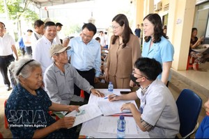 自2026年起越南老年人每年至少可免费体检一次。图：越通社